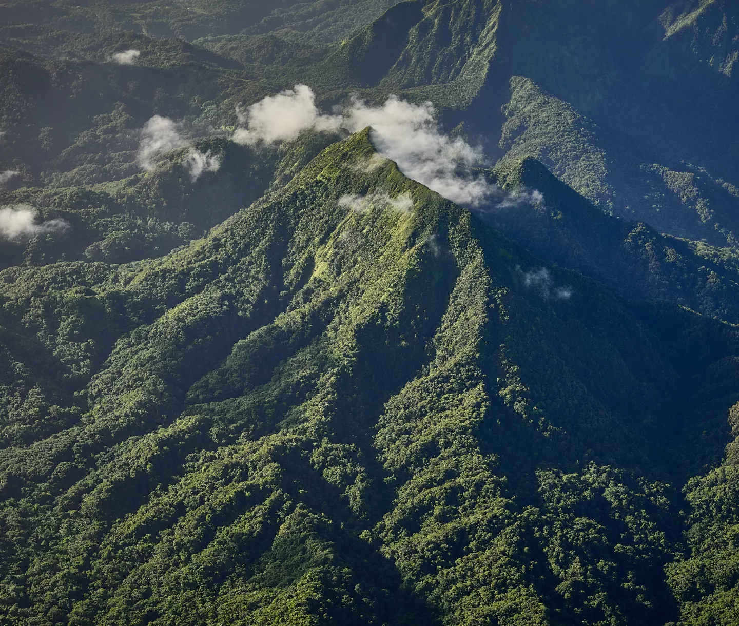 photo drone montagne pelée