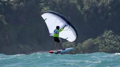 course de wing foil en martinique