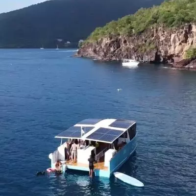 bateau electro solaire en martinique