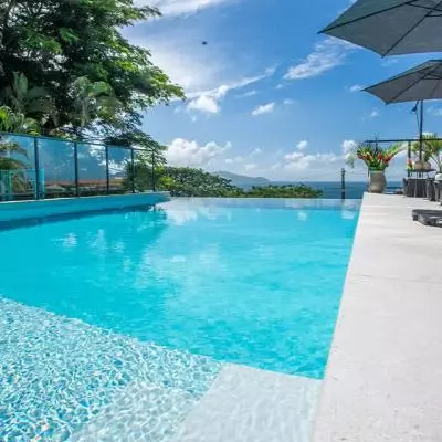 karibea-squash-piscine