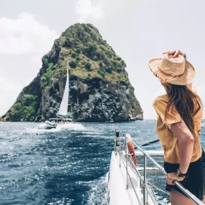 bateau rocher du diamant