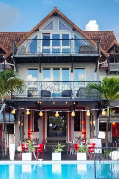 hotel restaurant