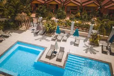 piscine hotel bambou