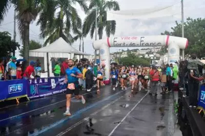 Départ du semi marathon à Fort de France en 2025