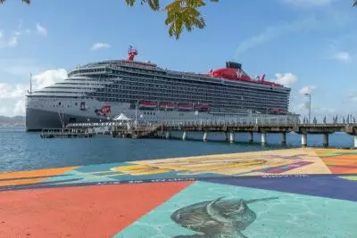 Bateau de croisière en Martinique