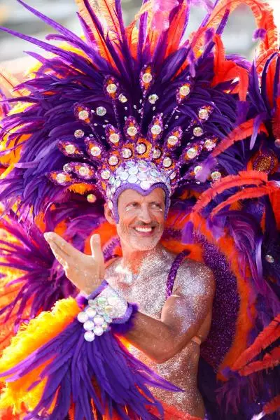 photo homme déguisé carnaval martinique dimanche gras