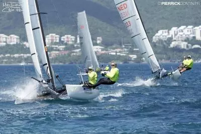 course de catamaran dans la baie de Fort de France
