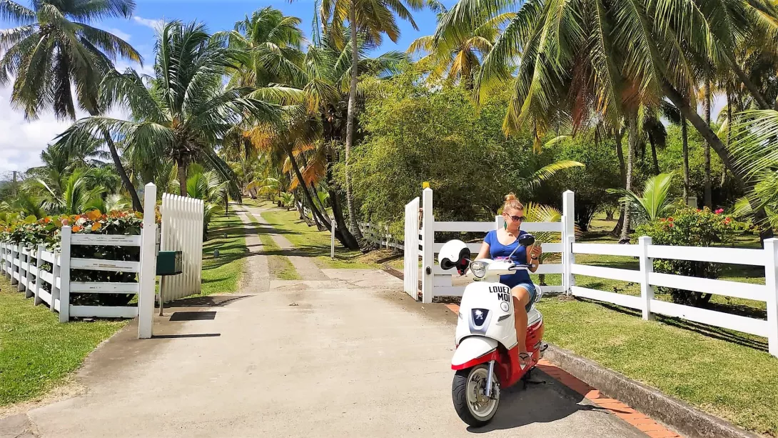 Scooter Evasion Martinique Tourisme
